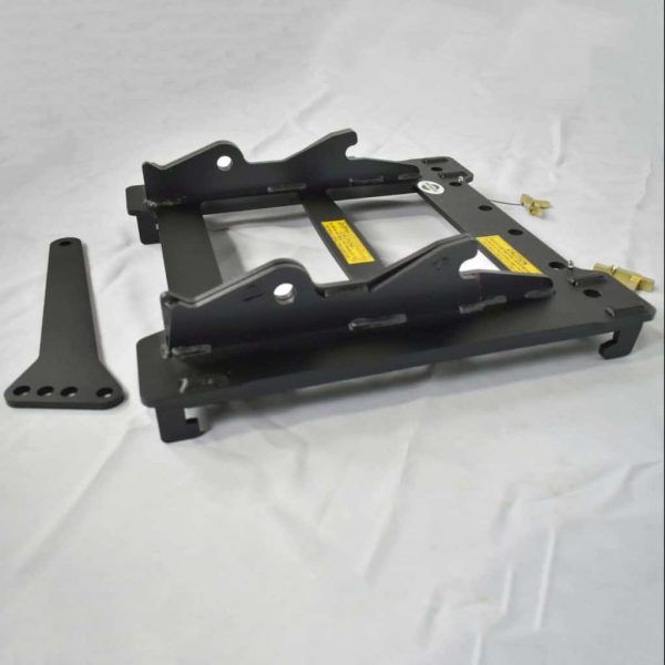 SubCompact Hitch Adapter for JD Quik-Tatch Hitch/54 Blade
