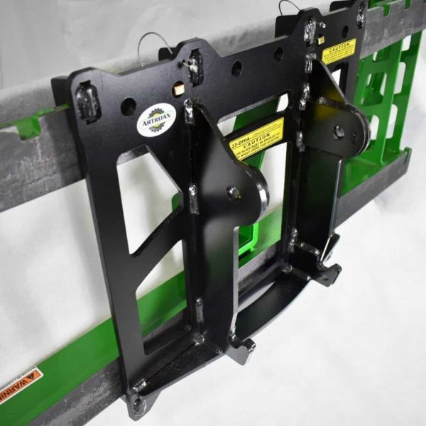 Compact Hitch Adapter for JD Quik-Tatch Hitch/54 Blade